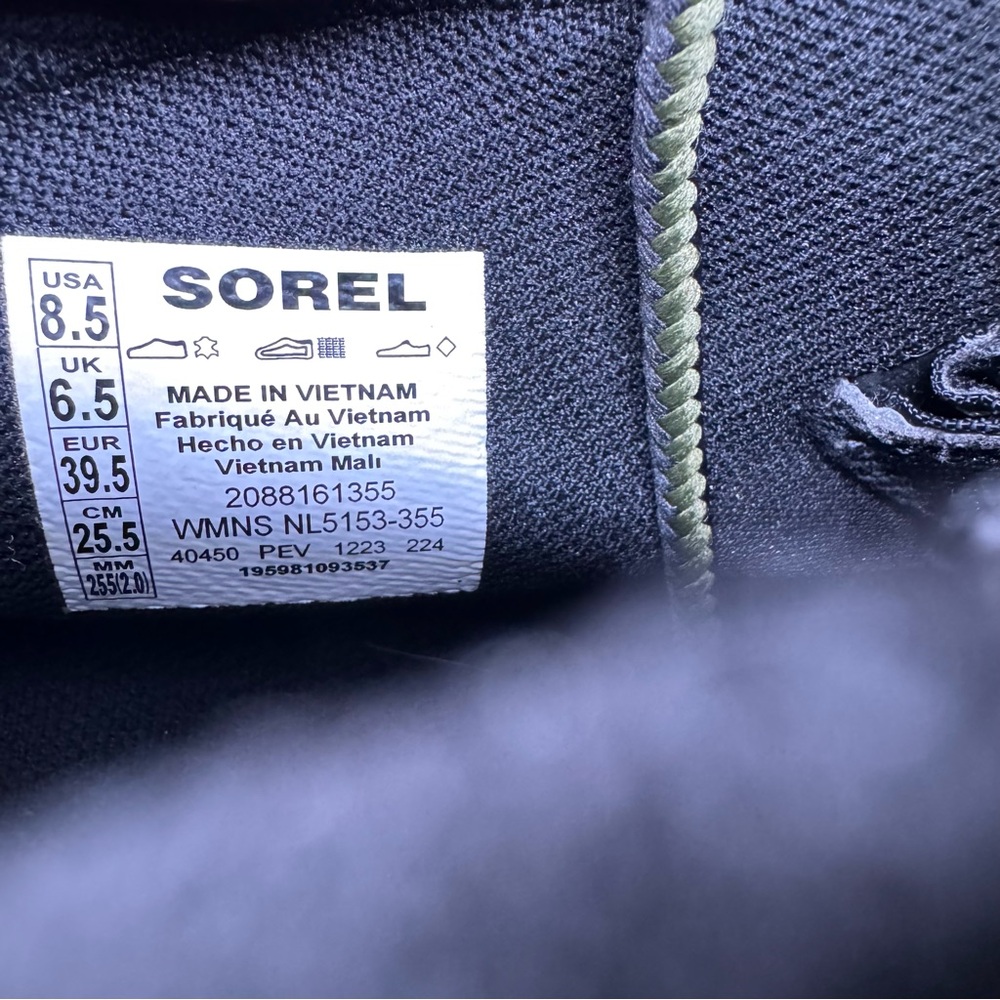 Sorel Women's Out N About IV Classic Waterproof Boots Utility Green, Black - Picture 14 of 14